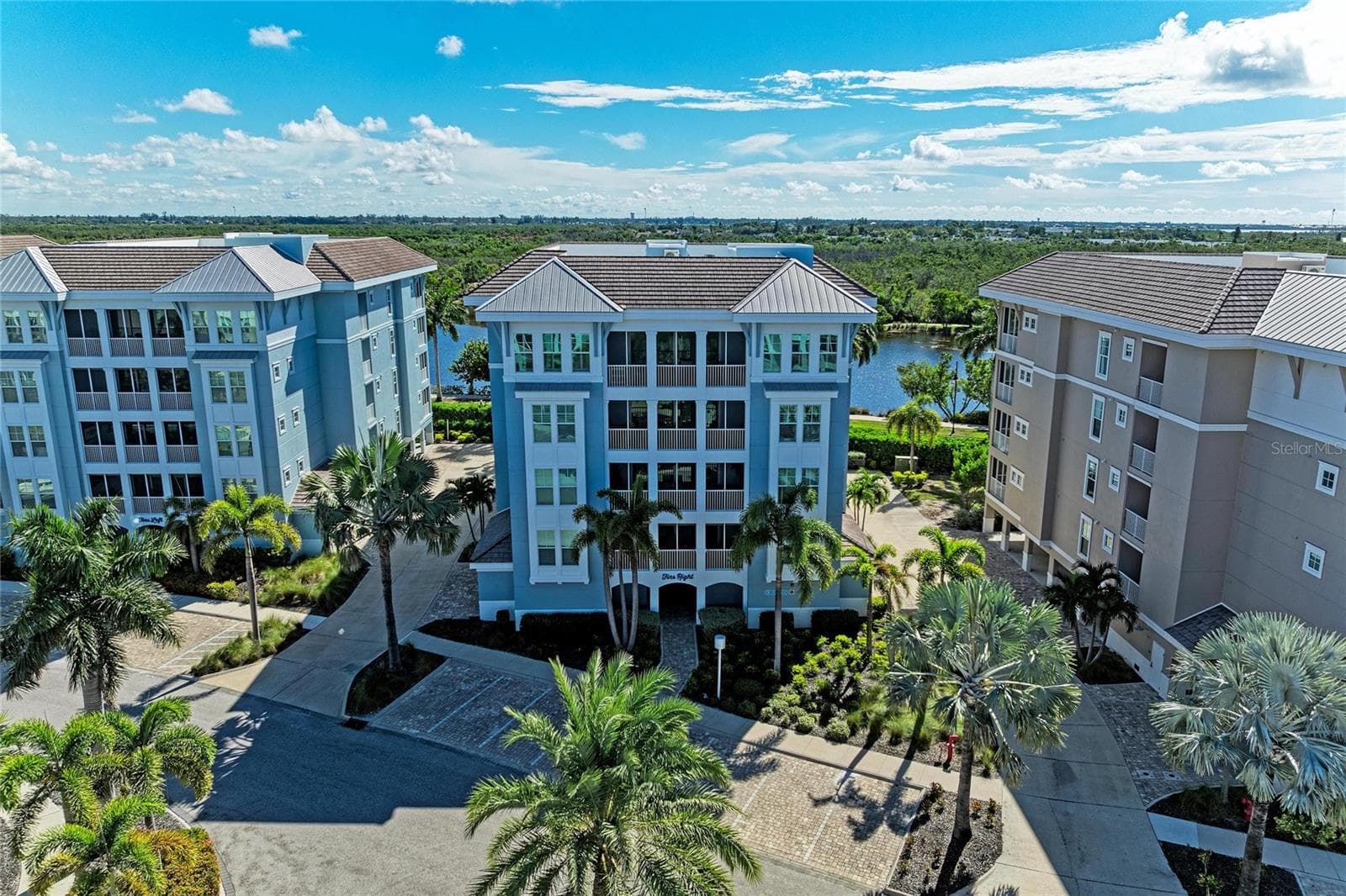 Condominium at 391 ARUBA CIR #401, BRADENTON, photo 4 of 100