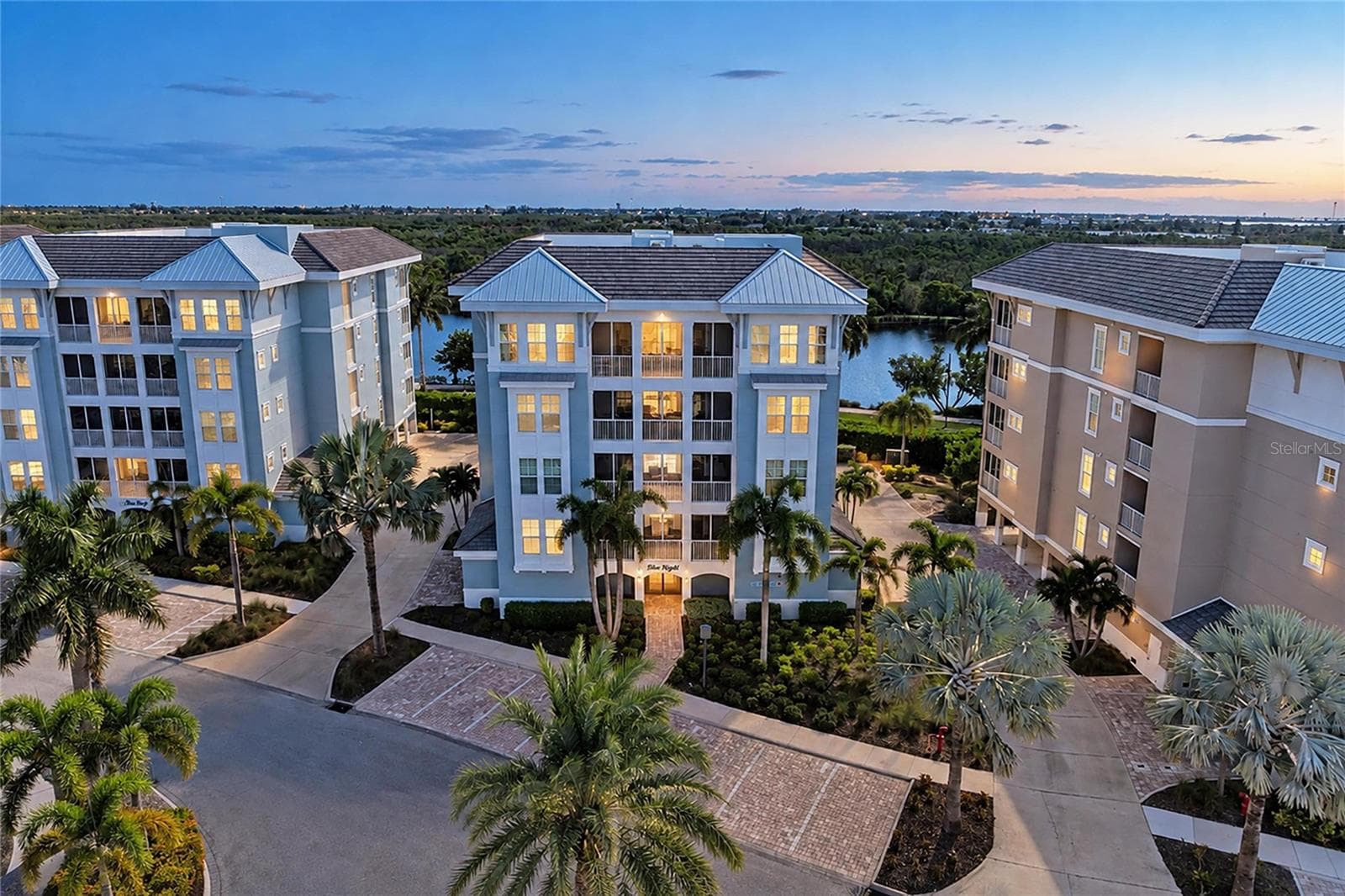 Condominium at 391 ARUBA CIR #401, BRADENTON, photo 6 of 100