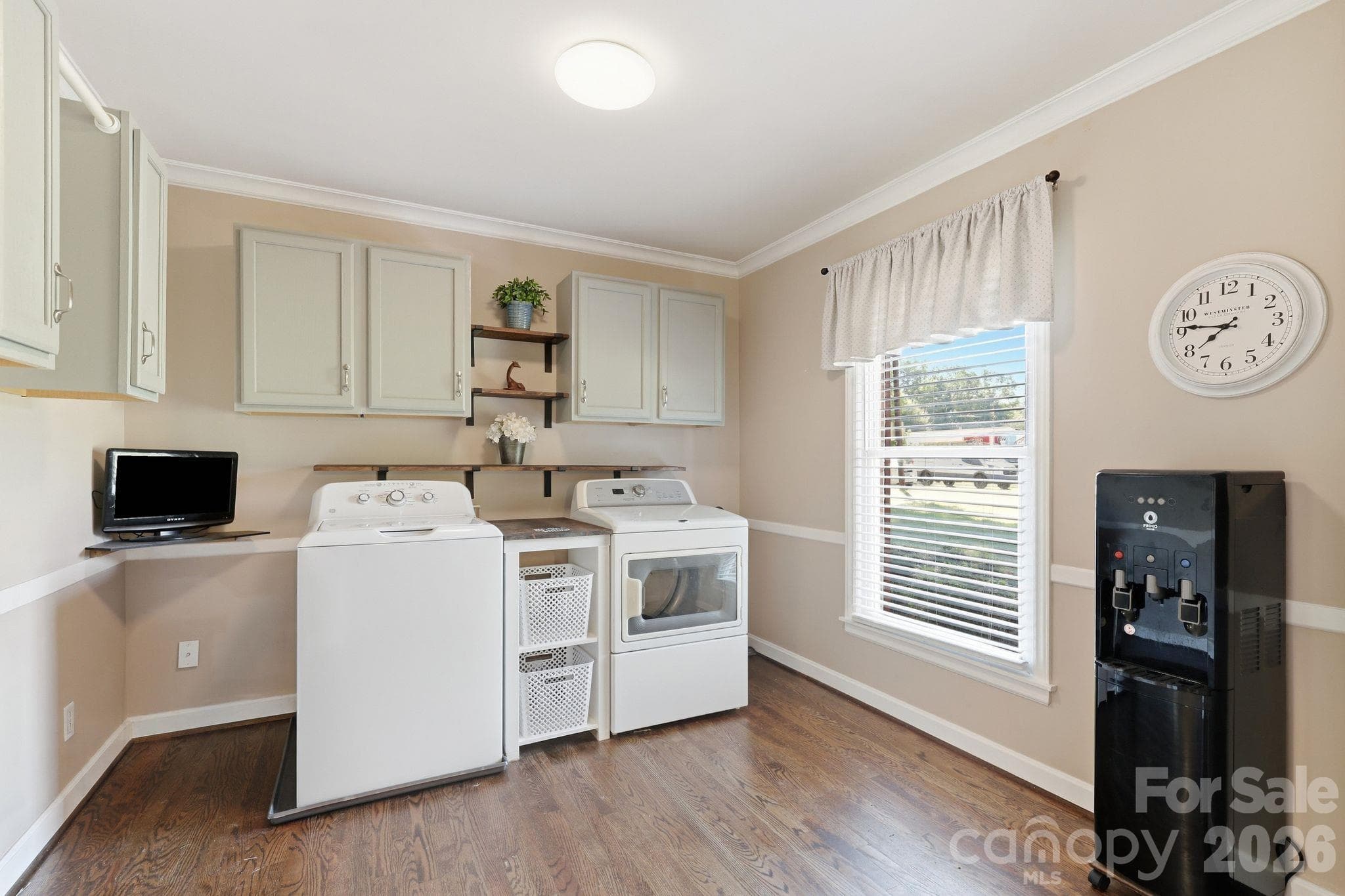 Single Family Residence at 8317 Fallsdale Drive, Charlotte, photo 12 of 30