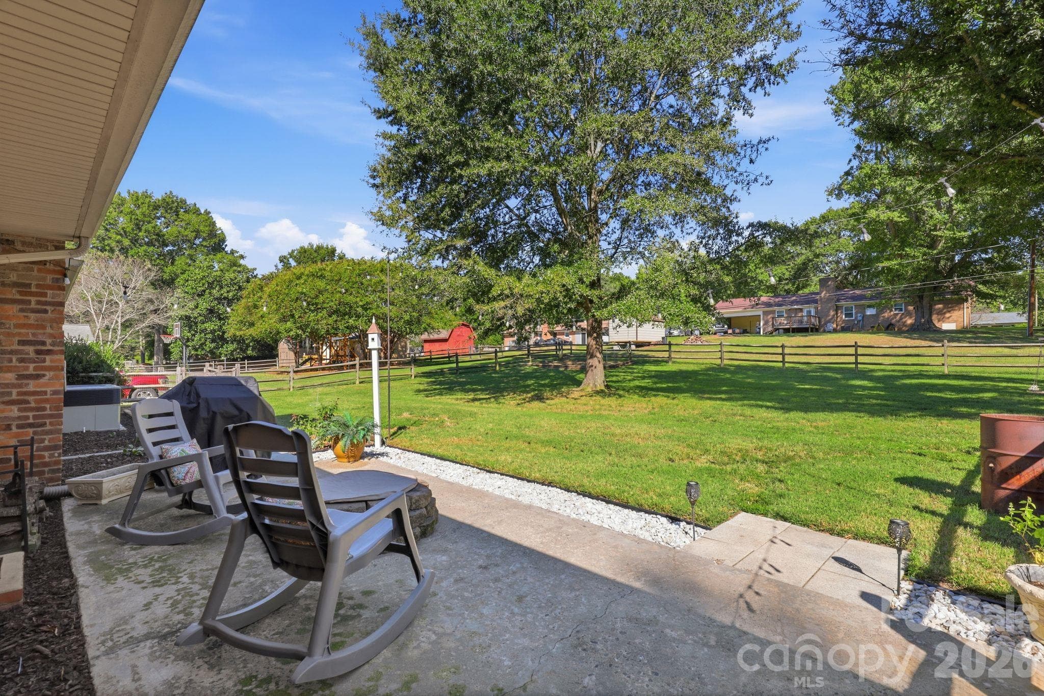 Single Family Residence at 8317 Fallsdale Drive, Charlotte, photo 25 of 30
