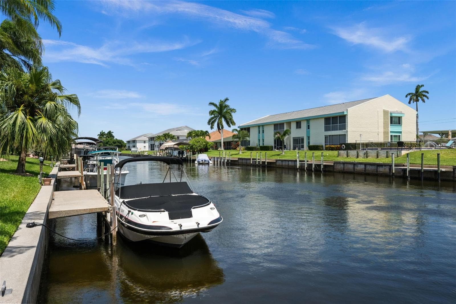 Waterfront on a Gulf Access canal. First come First serve assignable Slip. - 1345 SE 40TH TER #2E, CAPE CORAL