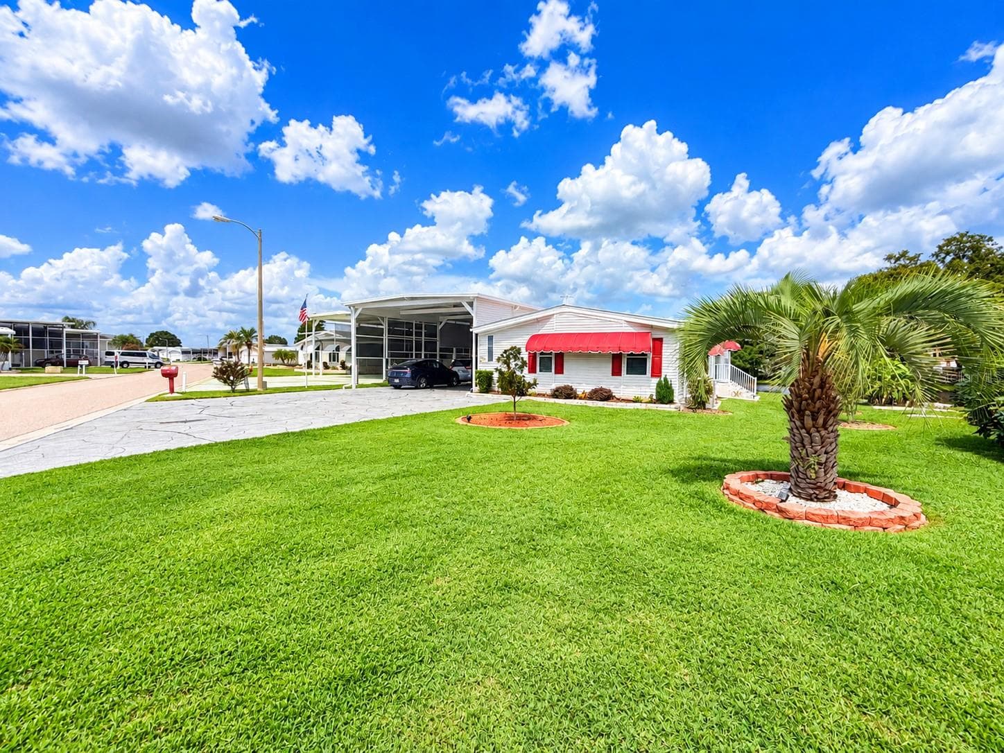Manufactured Home at 5214 ISLAND VIEW CIR N, POLK CITY, photo 5 of 48
