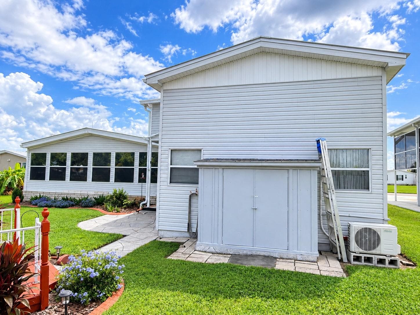 Manufactured Home at 5214 ISLAND VIEW CIR N, POLK CITY, photo 12 of 48