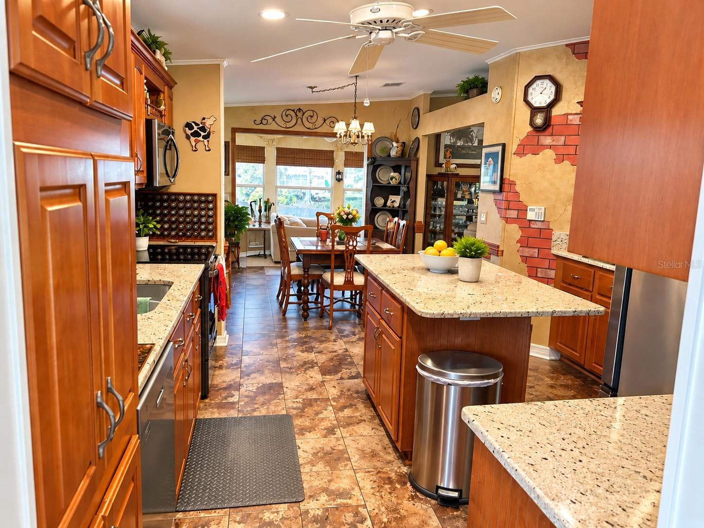 Manufactured Home at 5214 ISLAND VIEW CIR N, POLK CITY, photo 18 of 48