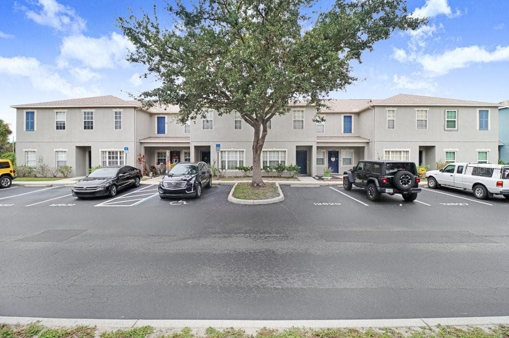 Building - 12635 KINGS CROSSING DR, GIBSONTON