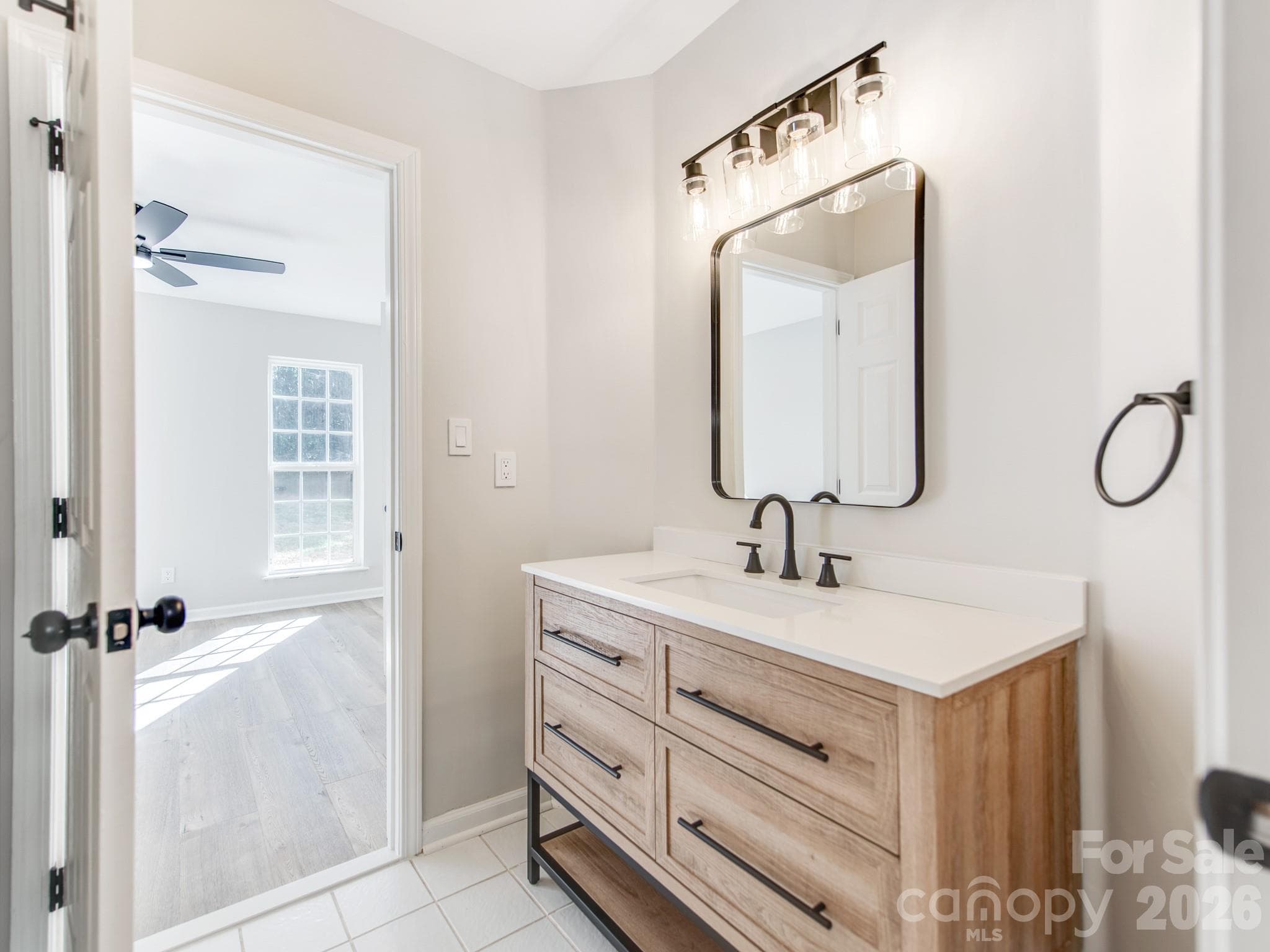 Jack-n-Jill bathroom - 810 Greenhill Drive, Charlotte