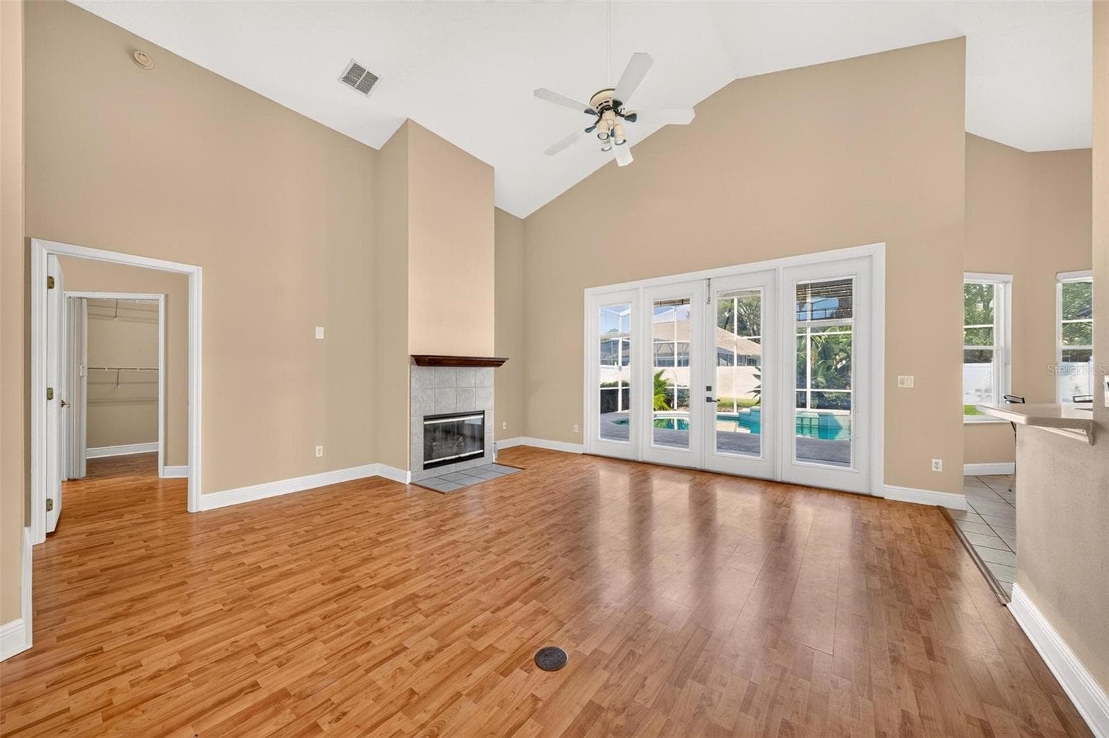 Single Family Residence at 5206 HAWFORD CIR, BELLE ISLE, photo 13 of 66