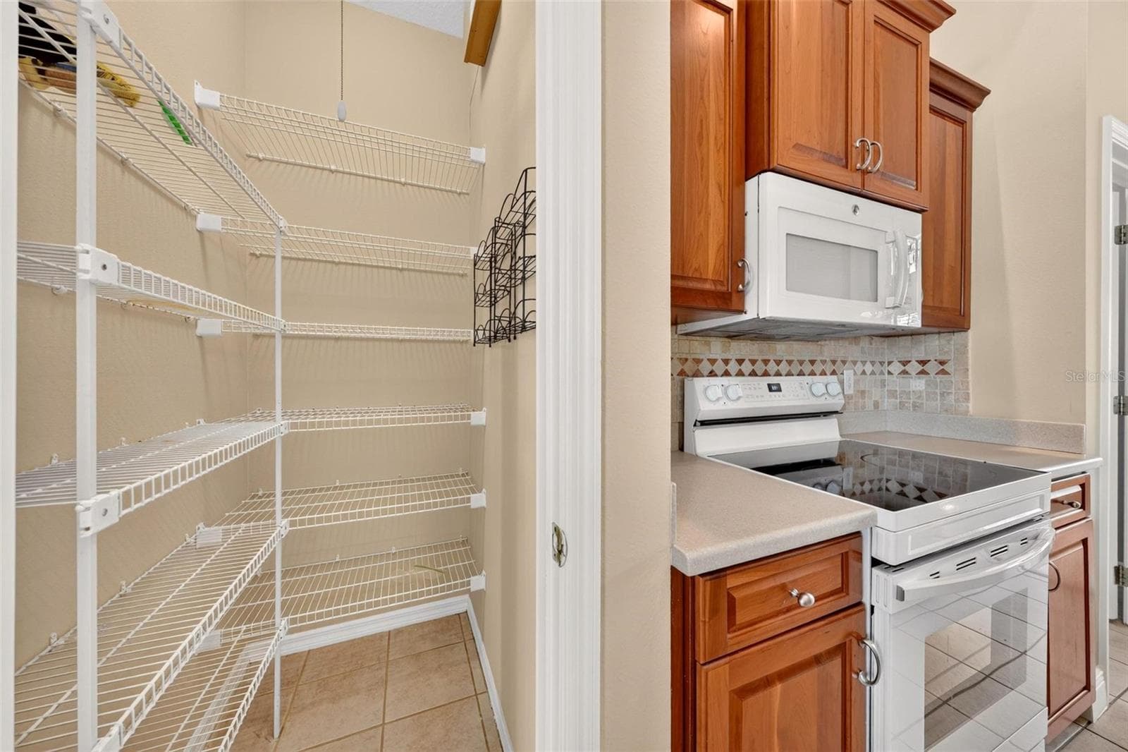 Large kitchen pantry - 5206 HAWFORD CIR, BELLE ISLE