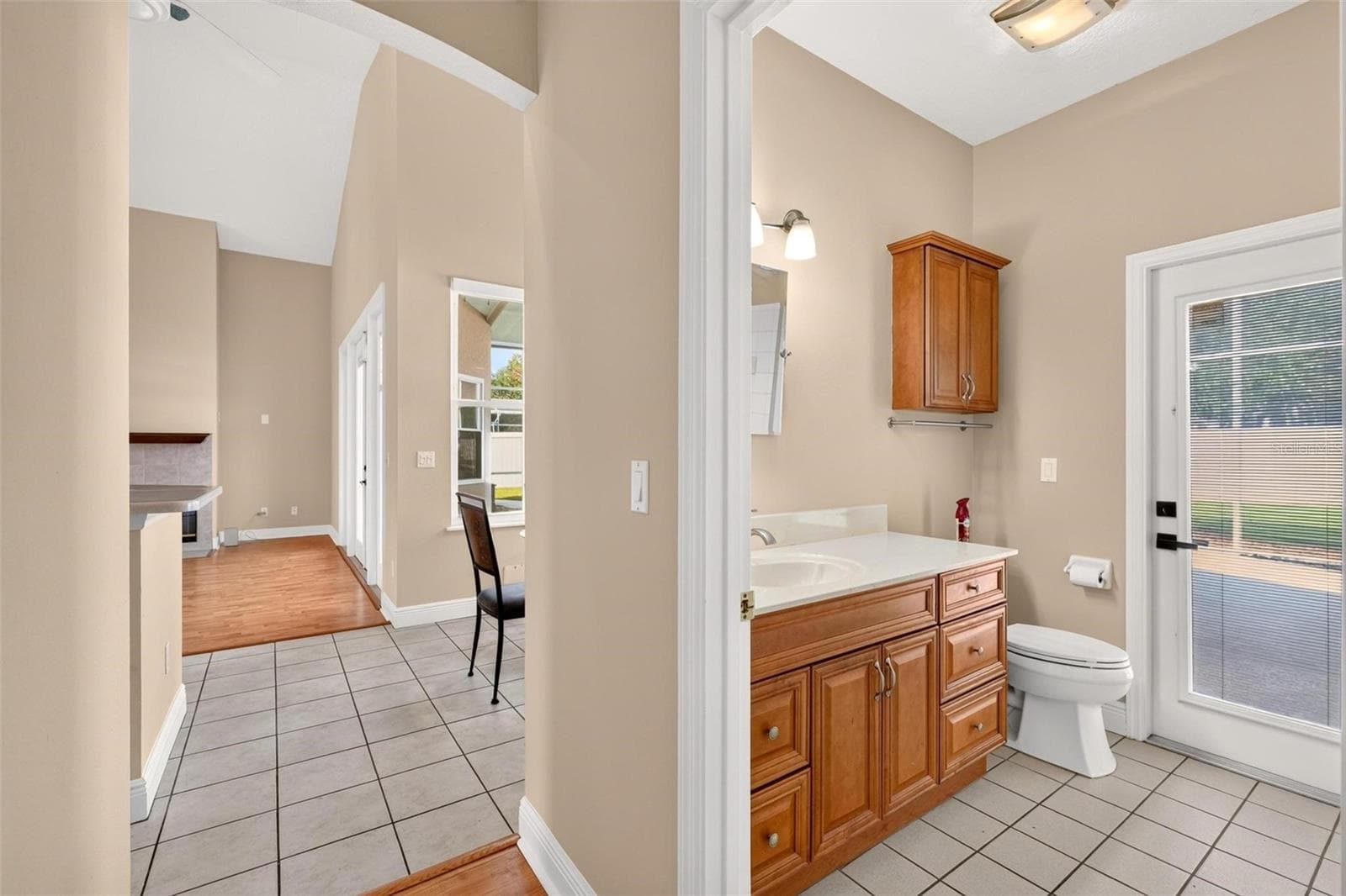 Guest/Pool Bath - 5206 HAWFORD CIR, BELLE ISLE