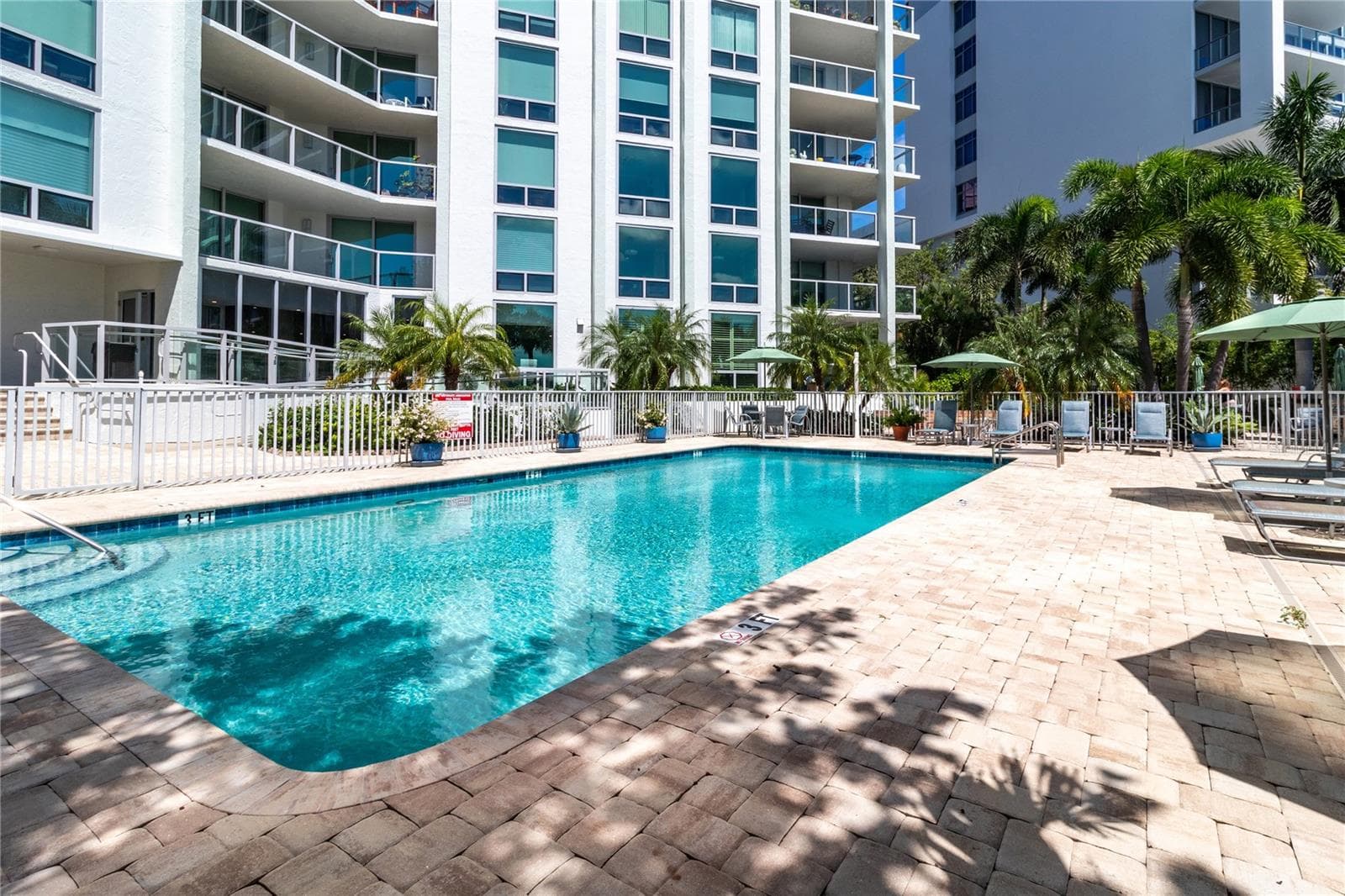 Pool - 1111 N GULFSTREAM AVE #3D, SARASOTA