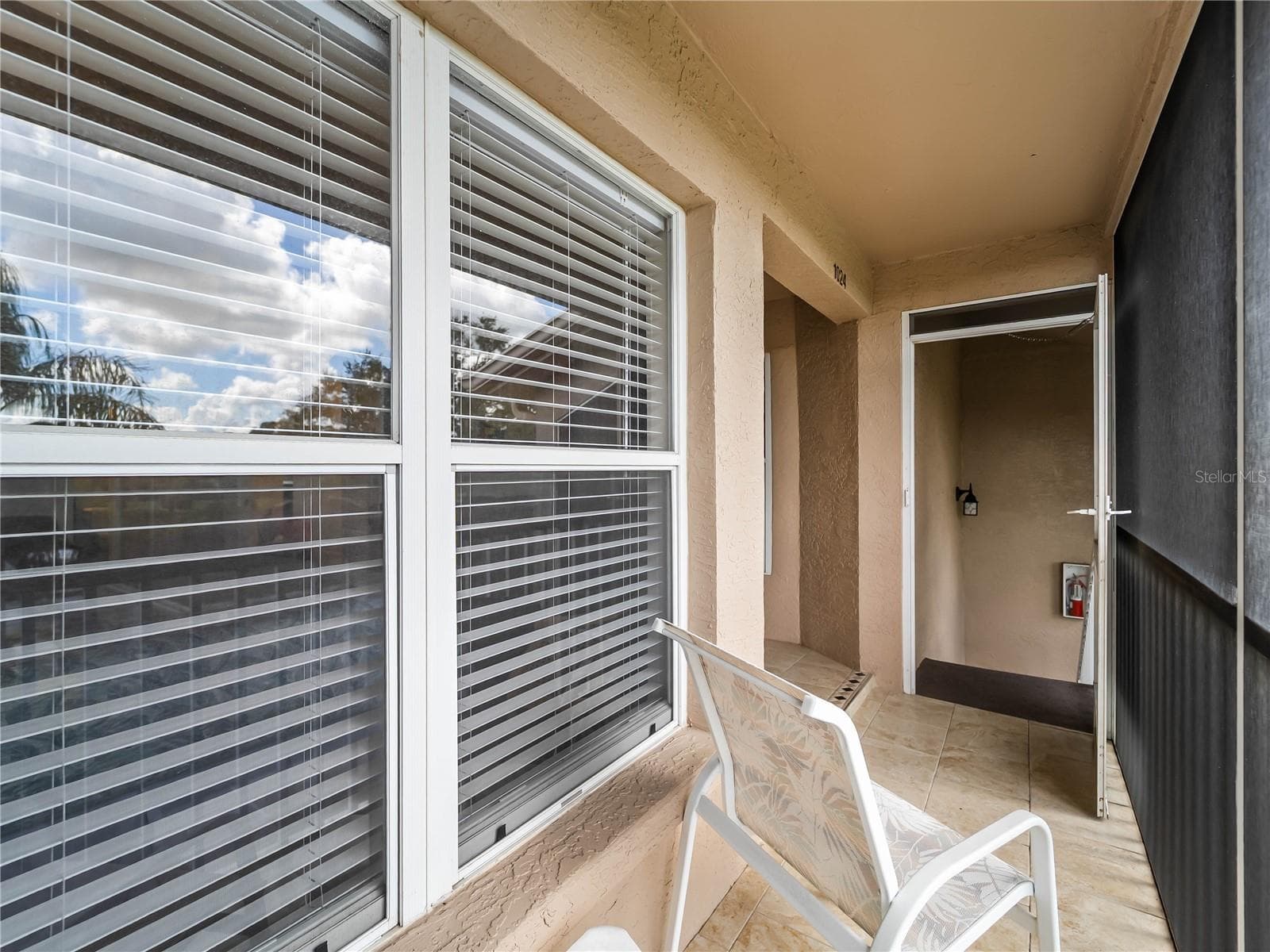 Condominium at 5301 MAHOGANY RUN AVE ##1024, SARASOTA, photo 6 of 57