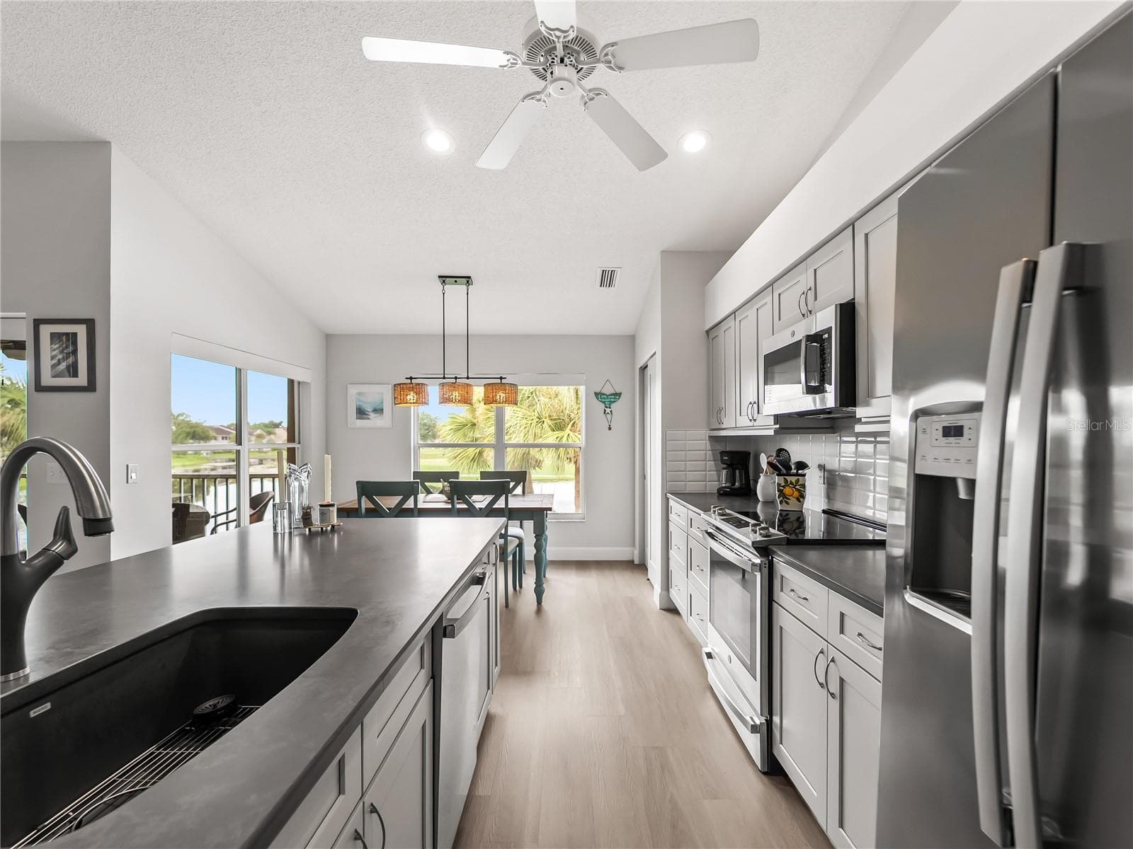 Condominium at 5301 MAHOGANY RUN AVE ##1024, SARASOTA, photo 27 of 57
