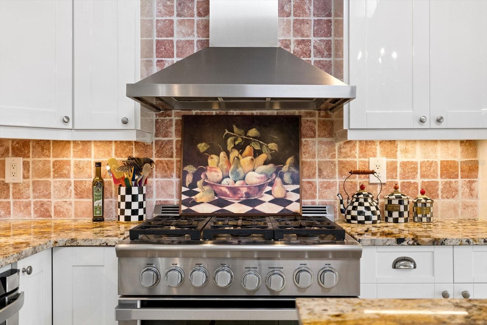 Gas Range and Hood - 1741 STANFORD LN, SARASOTA