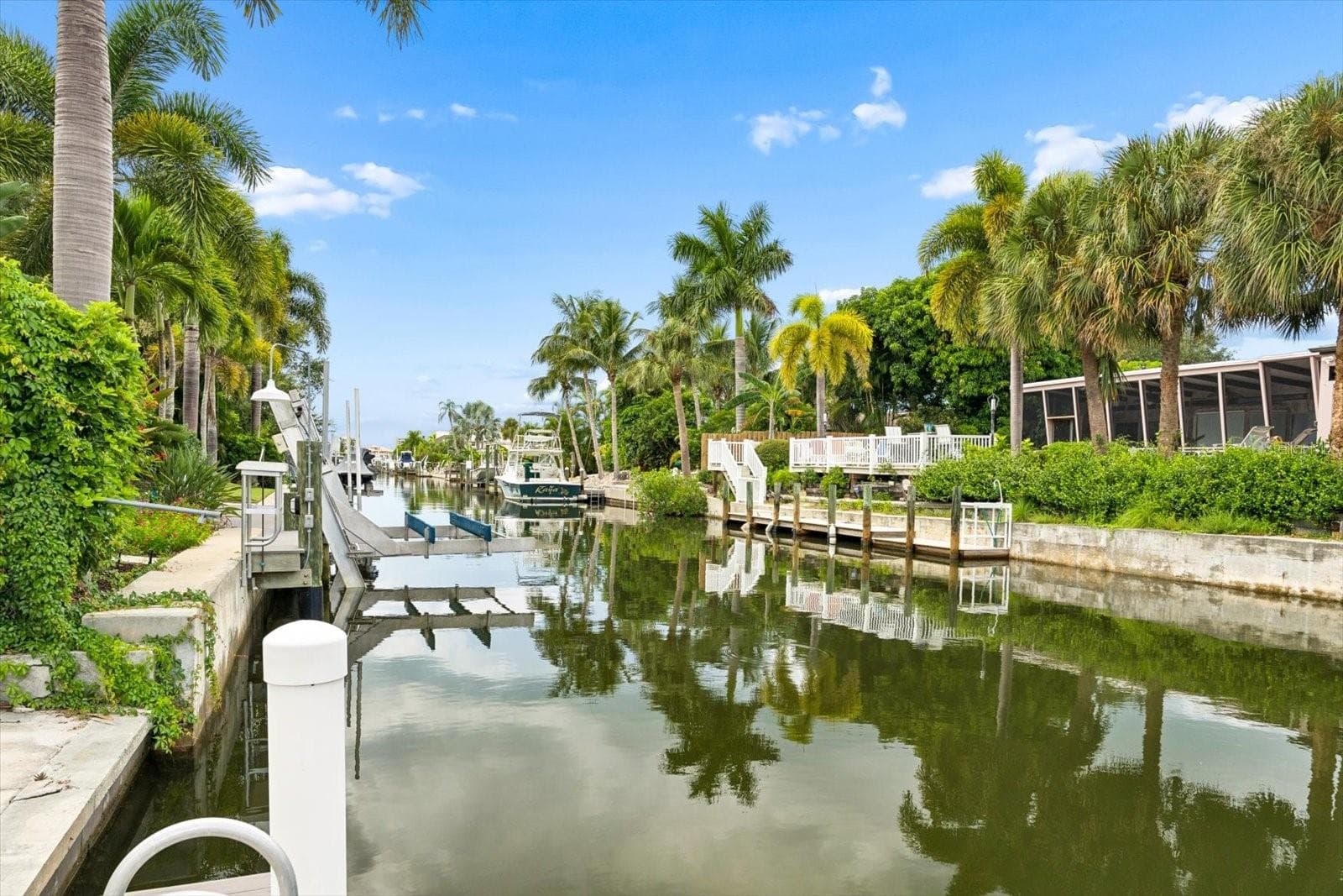 Saltwater canal with access to Sarasota Bay - 1741 STANFORD LN, SARASOTA