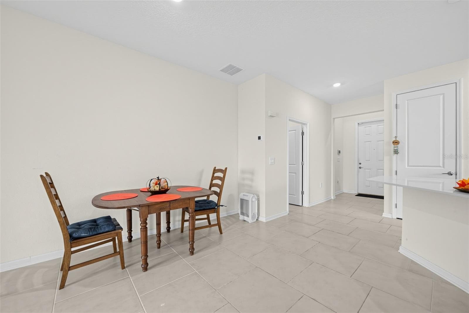Single Family Residence at 6995 CHURCH LAKE ST, GROVELAND, photo 11 of 30