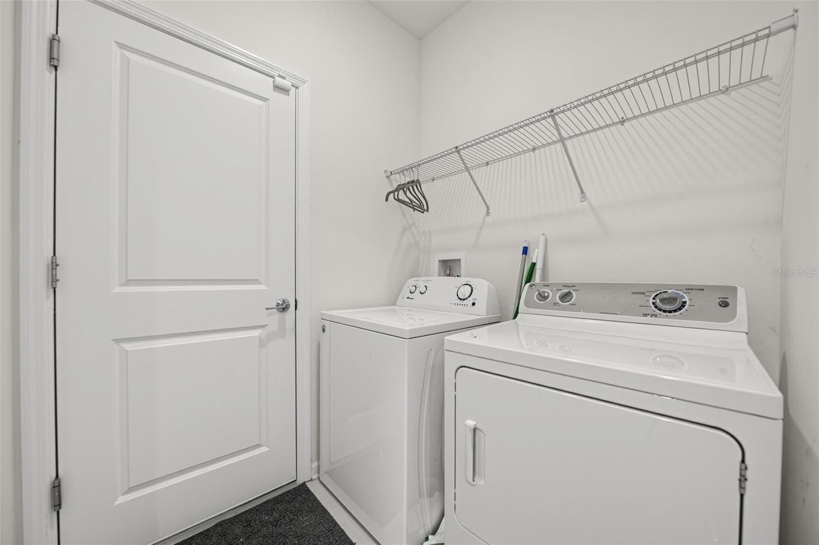 Single Family Residence at 6995 CHURCH LAKE ST, GROVELAND, photo 15 of 30
