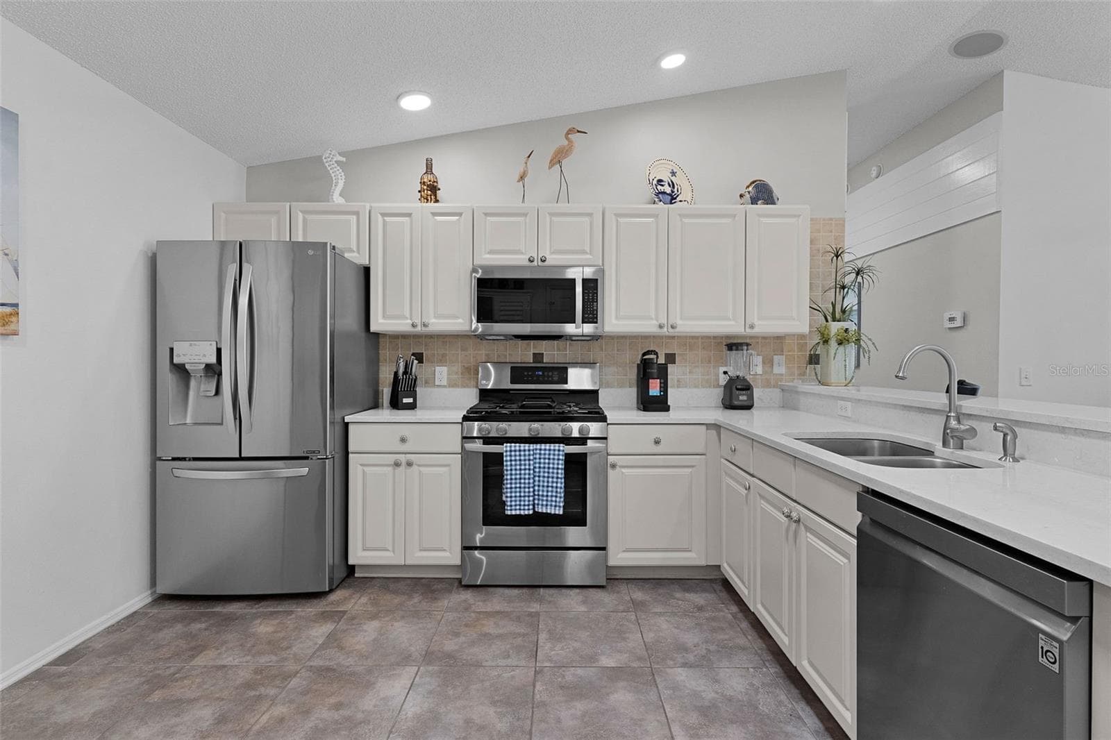 Villa at 313 VARNVILLE WAY, THE VILLAGES, photo 15 of 42