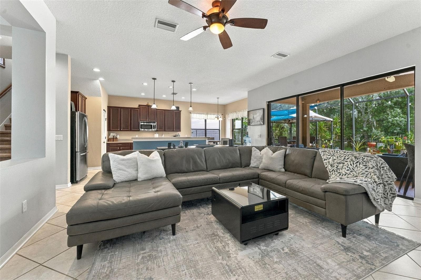 Living Room - 3508 MAJESTIC VIEW DR, LUTZ