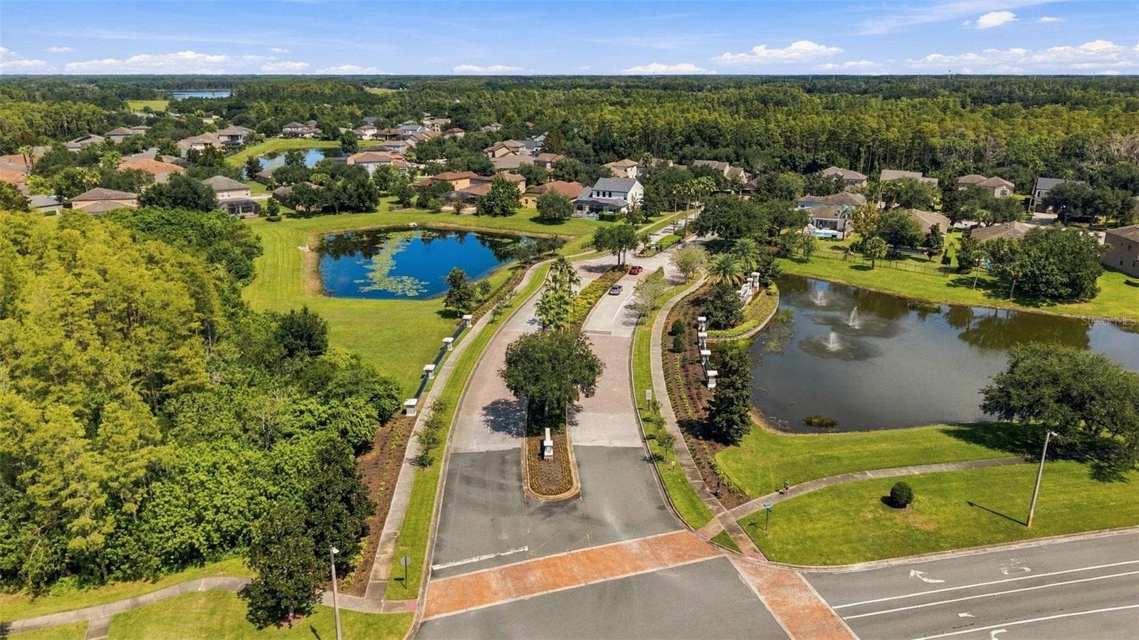 Entryway to neighborhood - 3508 MAJESTIC VIEW DR, LUTZ