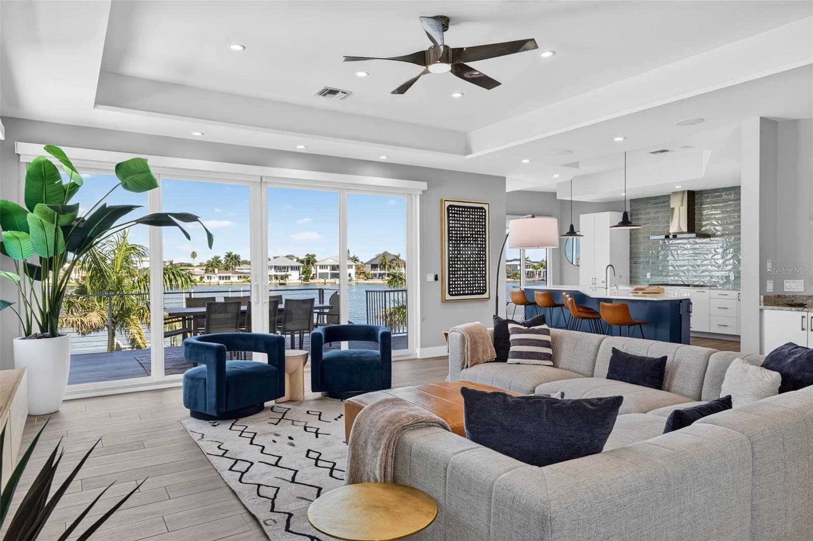 Single Family Residence at 10209 GULF BLVD, TREASURE ISLAND, photo 11 of 75