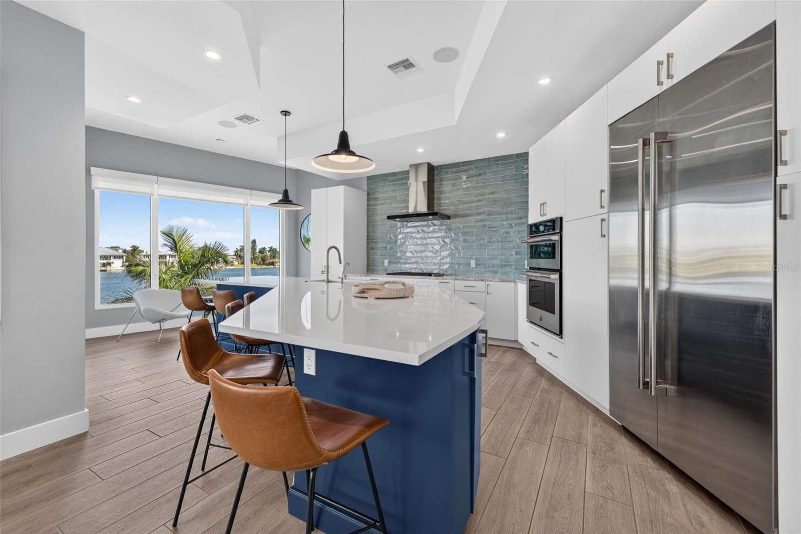 Single Family Residence at 10209 GULF BLVD, TREASURE ISLAND, photo 16 of 75