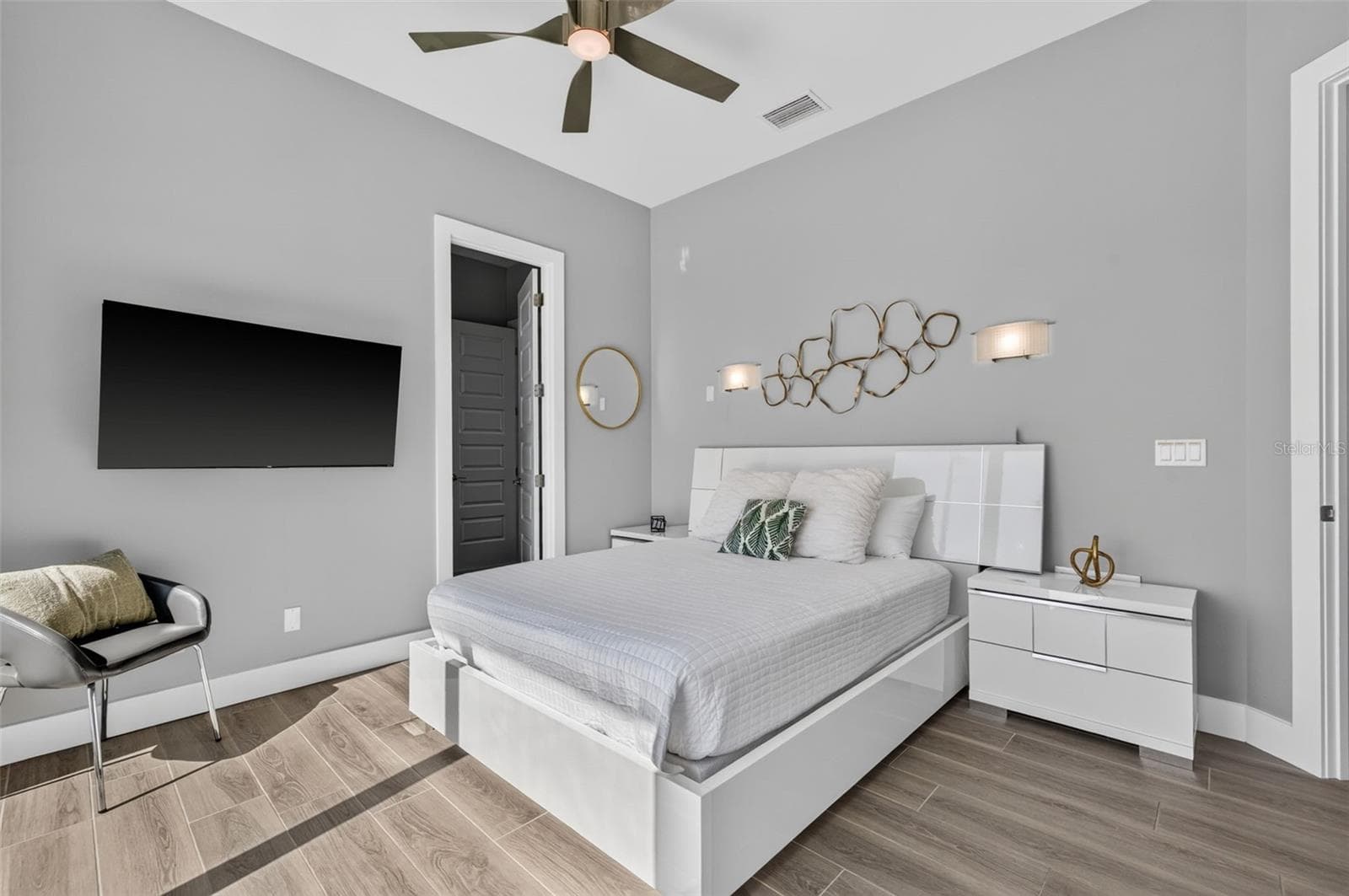 Single Family Residence at 10209 GULF BLVD, TREASURE ISLAND, photo 30 of 75