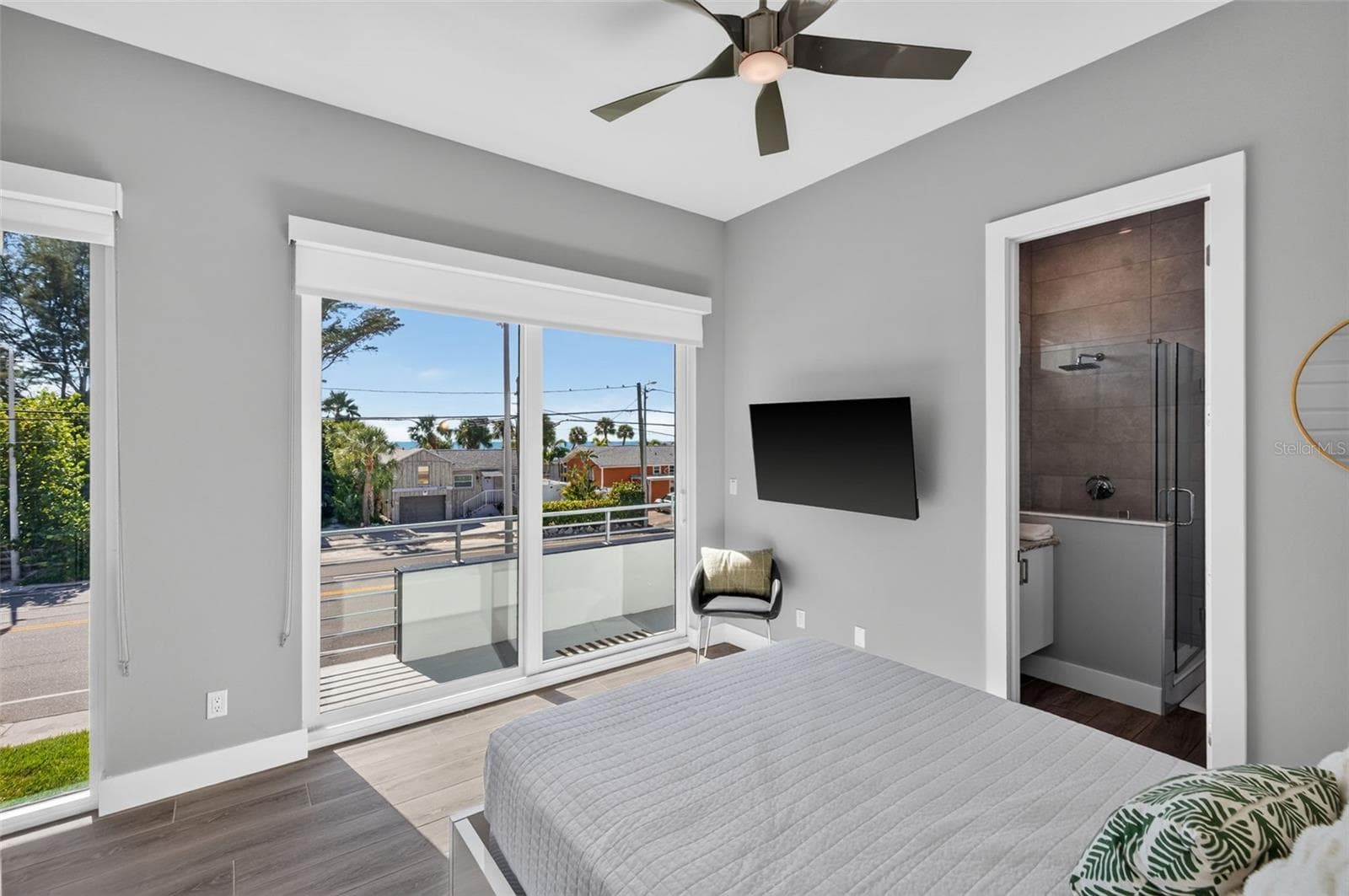Single Family Residence at 10209 GULF BLVD, TREASURE ISLAND, photo 31 of 75