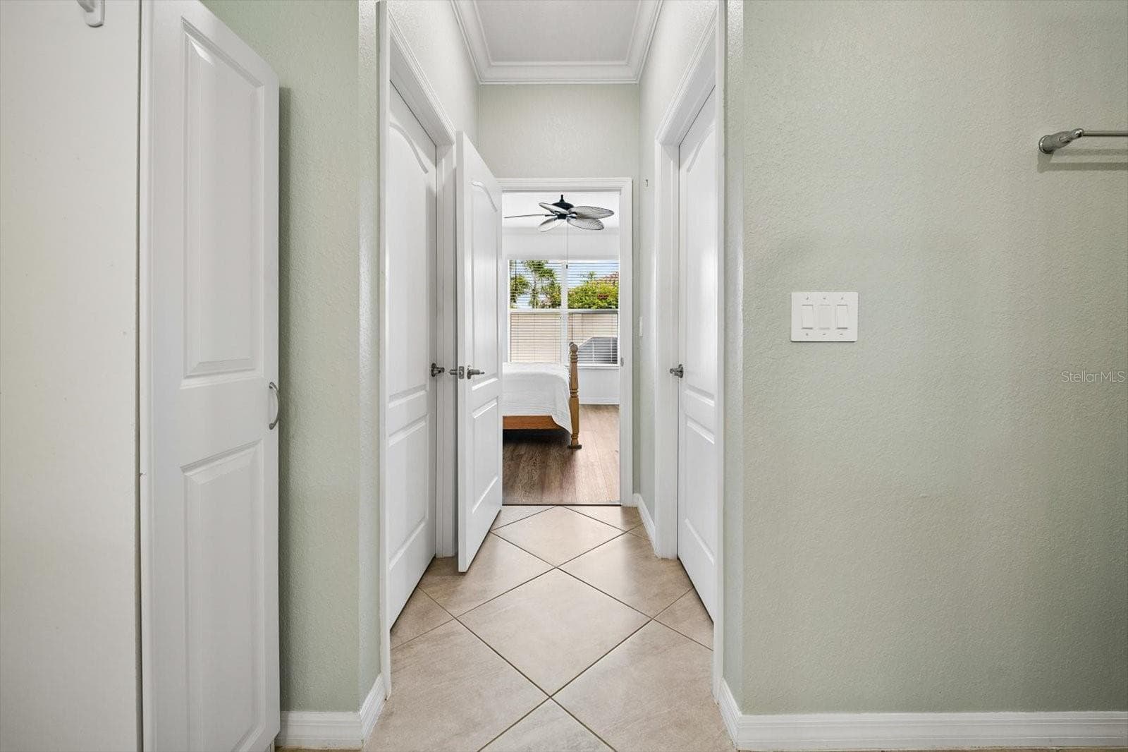 PRIMARY BATH ENTRY - 2505 AVOLET CT, BRADENTON