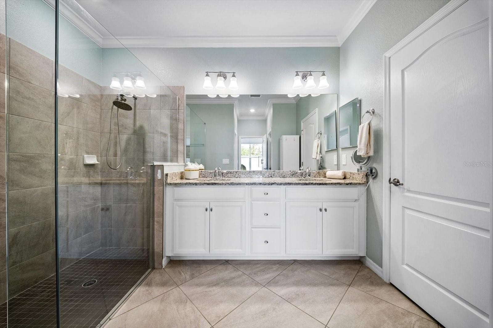 PRIMARY BATH DUAL VANITY - 2505 AVOLET CT, BRADENTON