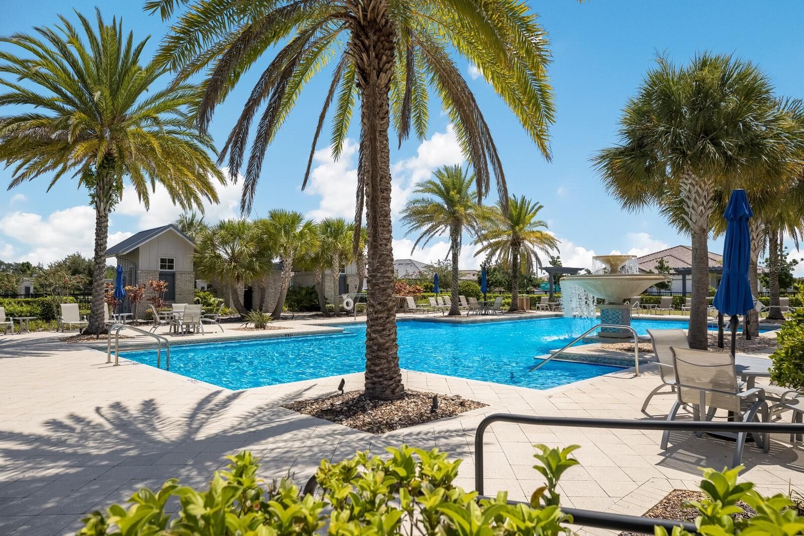 PRIVATE VILLA POOL 1 - 2505 AVOLET CT, BRADENTON