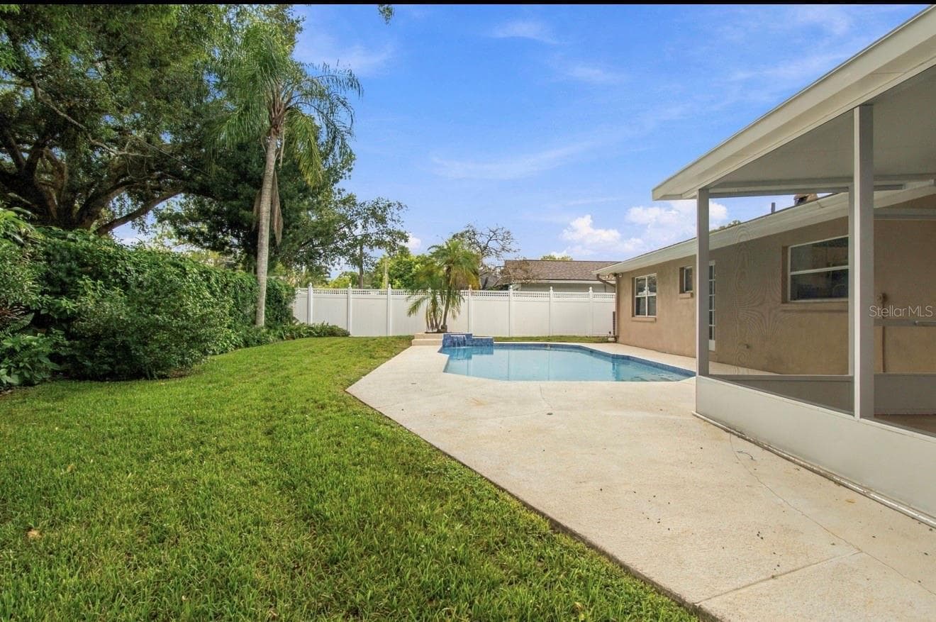 Fenced Rear Yard / Pool Area - 11626 CARROLLWOOD DR, TAMPA