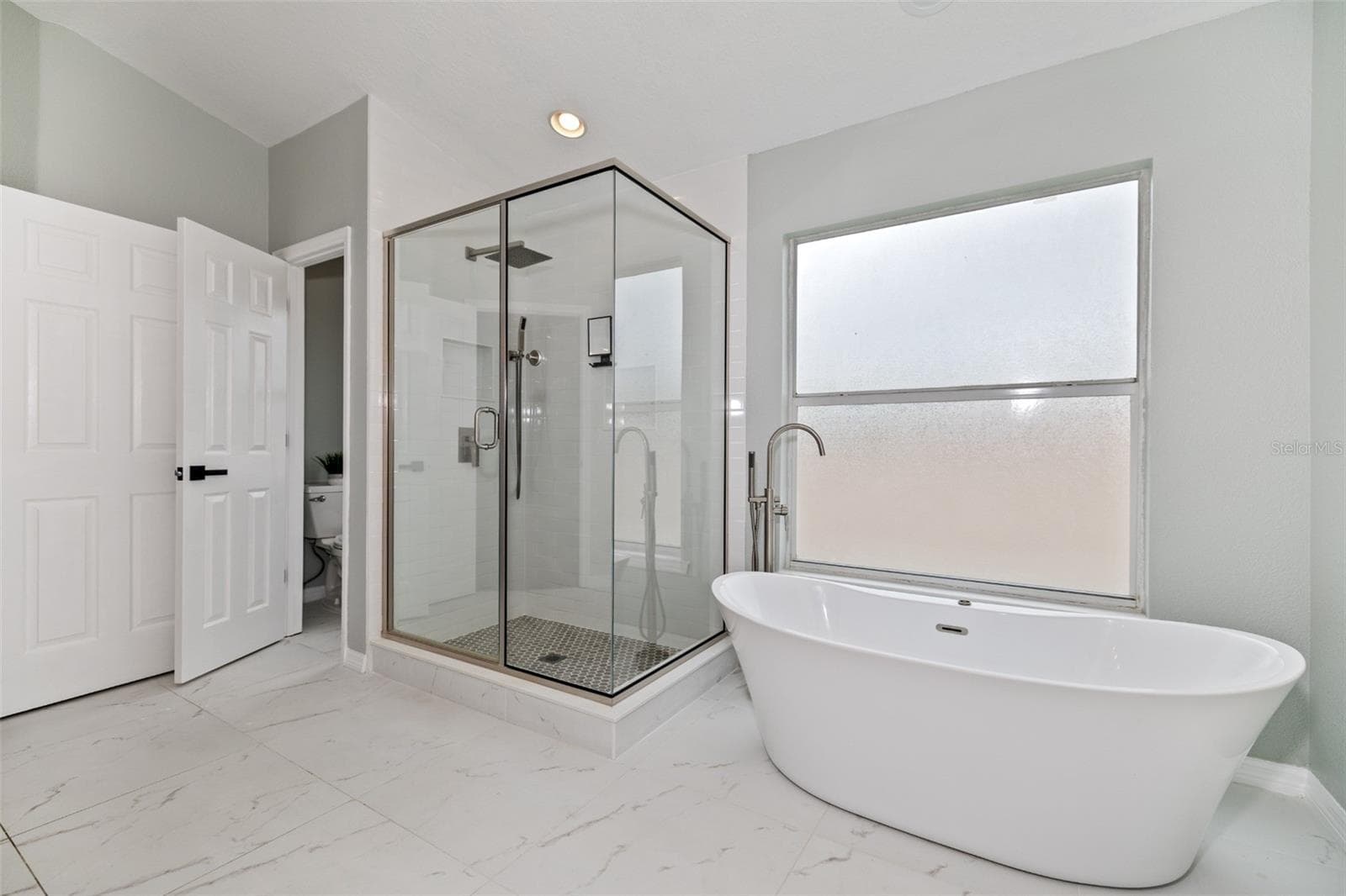 Owners bath! - 15713 MUIRFIELD DR, ODESSA