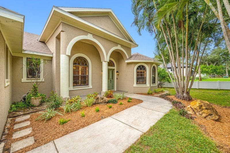 Entryway - 114 IRWIN ST E, SAFETY HARBOR