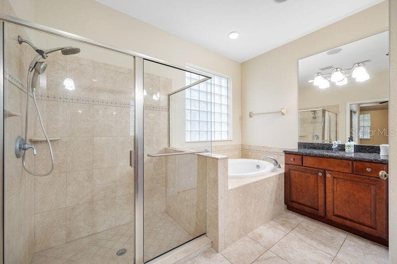 Primary Bathroom with walk-in Shower - 114 IRWIN ST E, SAFETY HARBOR