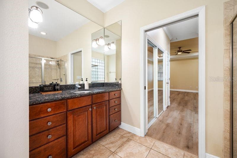 Primary Bathroom - 114 IRWIN ST E, SAFETY HARBOR