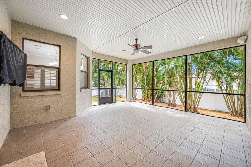 Lanai - 114 IRWIN ST E, SAFETY HARBOR