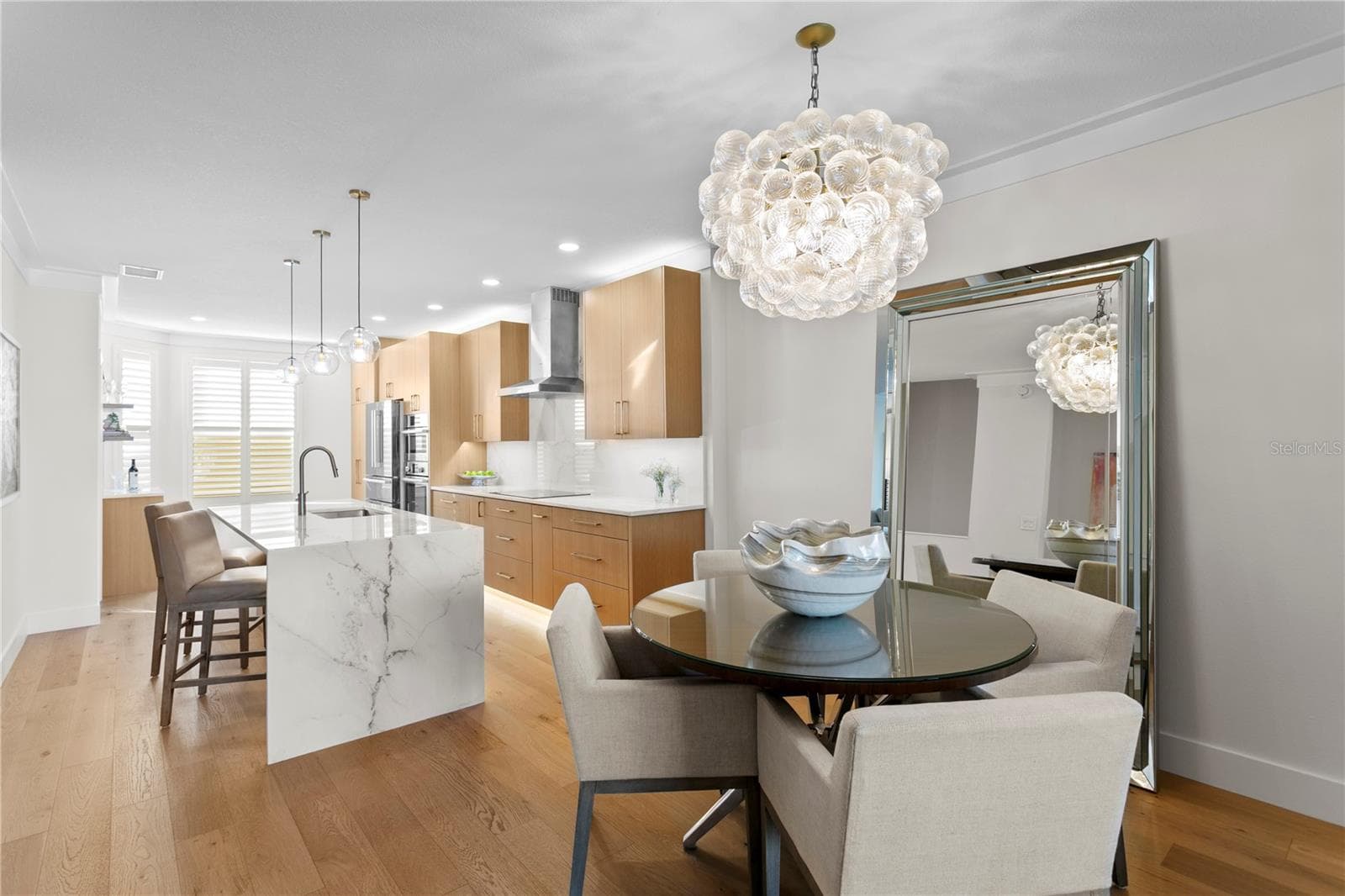 Kitchen & Dining area - 1067 PINELLAS BAYWAY S, ST PETERSBURG