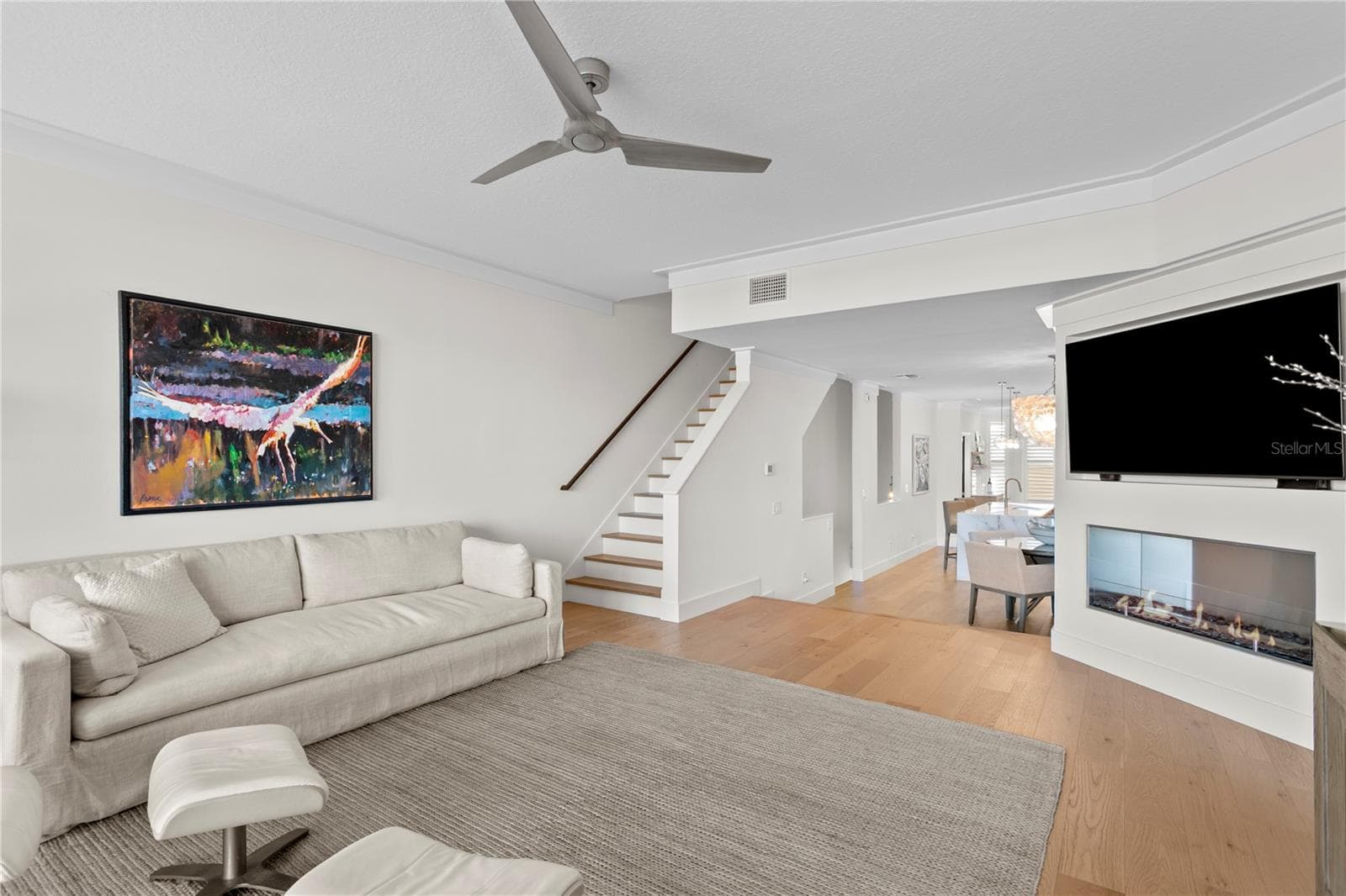 Living room - 1067 PINELLAS BAYWAY S, ST PETERSBURG