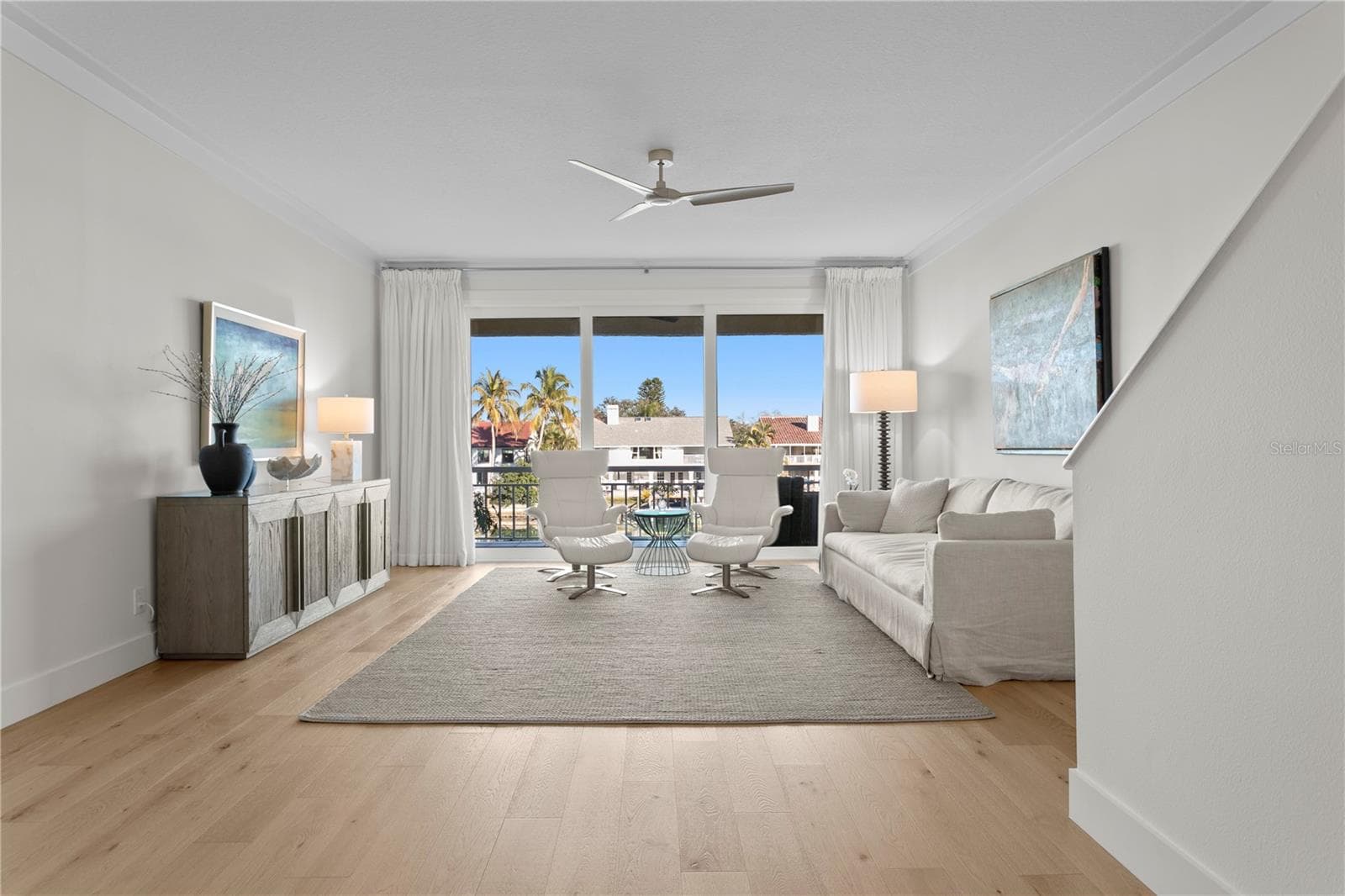 Living room - 1067 PINELLAS BAYWAY S, ST PETERSBURG