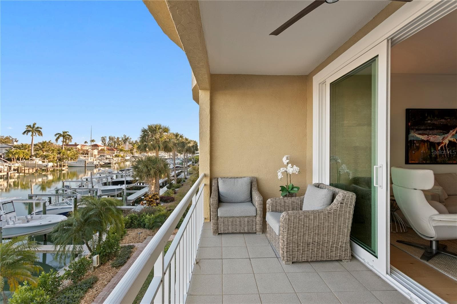 living room balcony - 1067 PINELLAS BAYWAY S, ST PETERSBURG