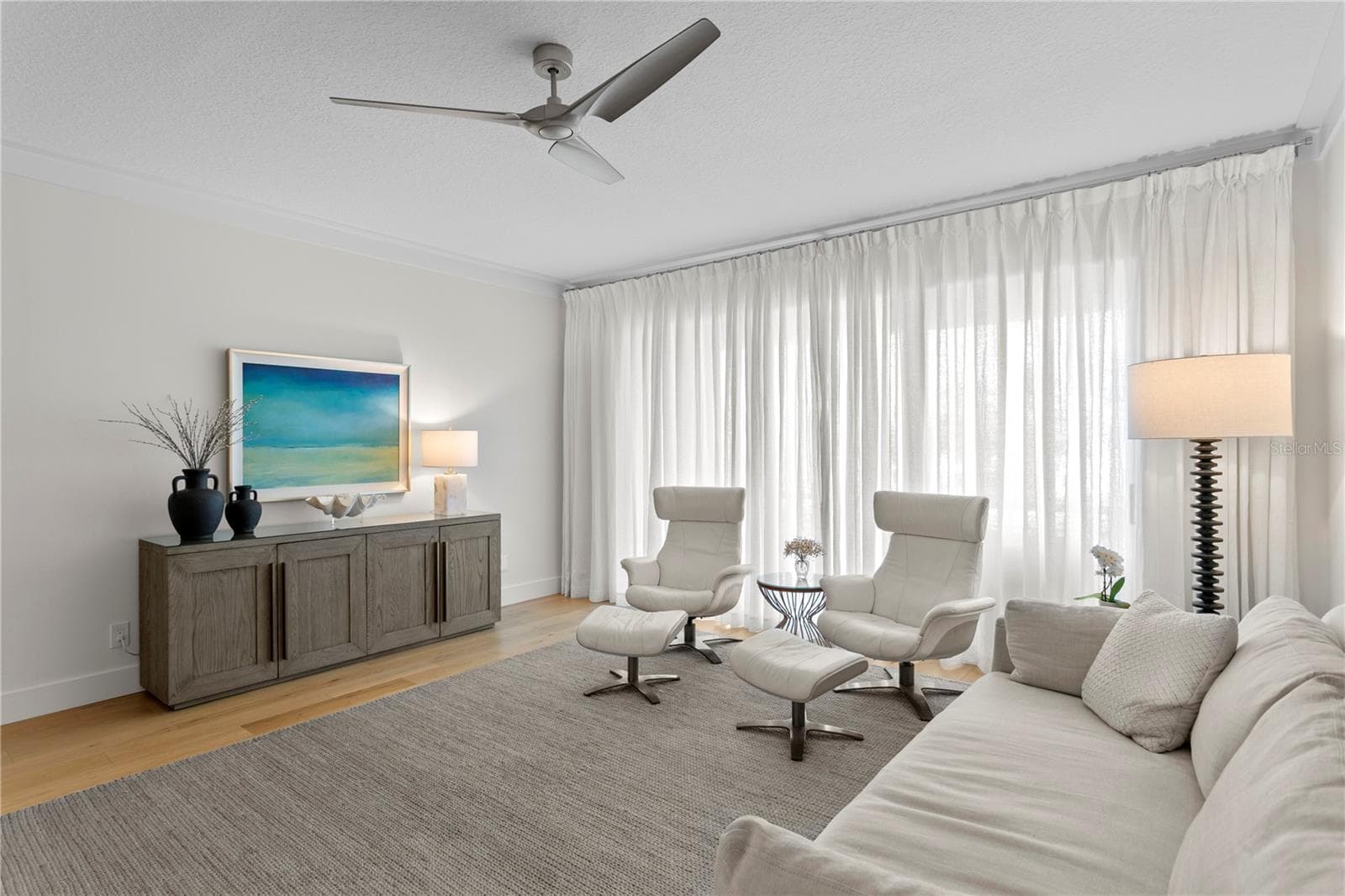 Living room - 1067 PINELLAS BAYWAY S, ST PETERSBURG