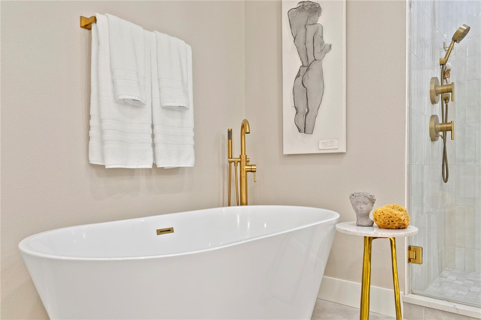 Primary bath - 1067 PINELLAS BAYWAY S, ST PETERSBURG