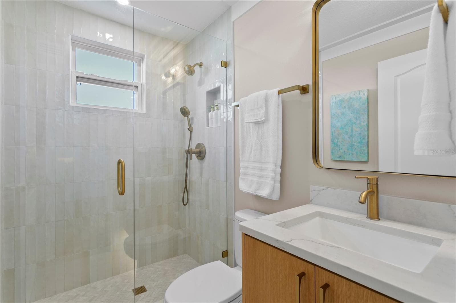 Ground level full bath - 1067 PINELLAS BAYWAY S, ST PETERSBURG