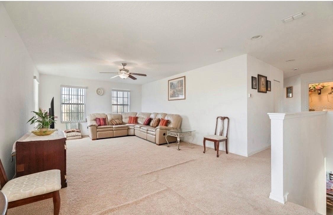 Spacious Bonus/ Movie Room - 10781 CABBAGE TREE LOOP, ORLANDO