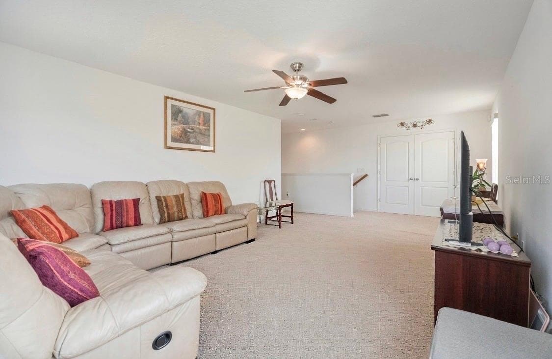 Great for Extra Entertainment - 10781 CABBAGE TREE LOOP, ORLANDO