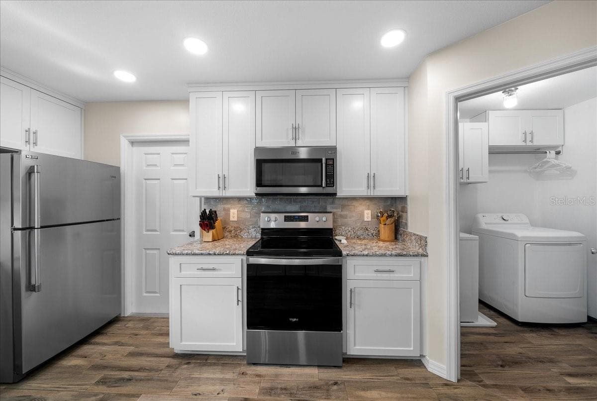 Villa at 13618 SW 111TH CIR, DUNNELLON, photo 10 of 82