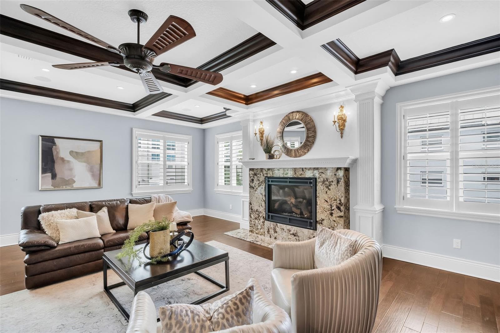 Main Level Family room - 500 BEACH DR NE, ST PETERSBURG
