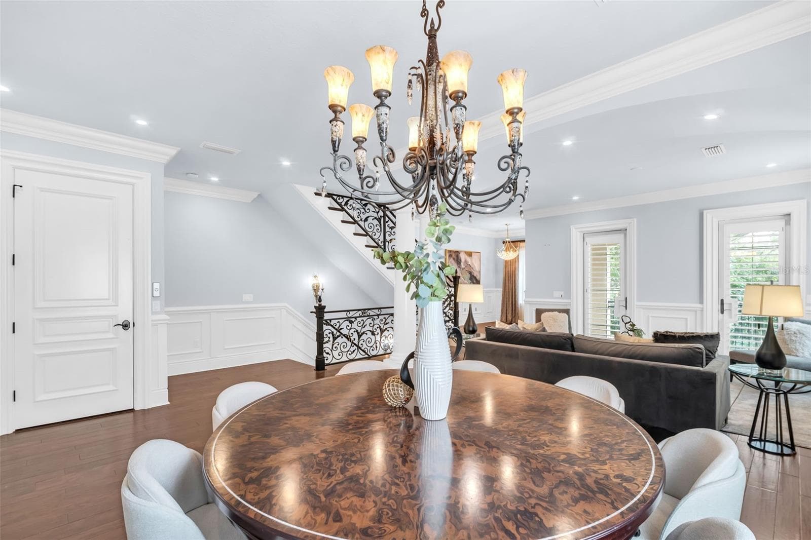 Main level dining & living area - 500 BEACH DR NE, ST PETERSBURG