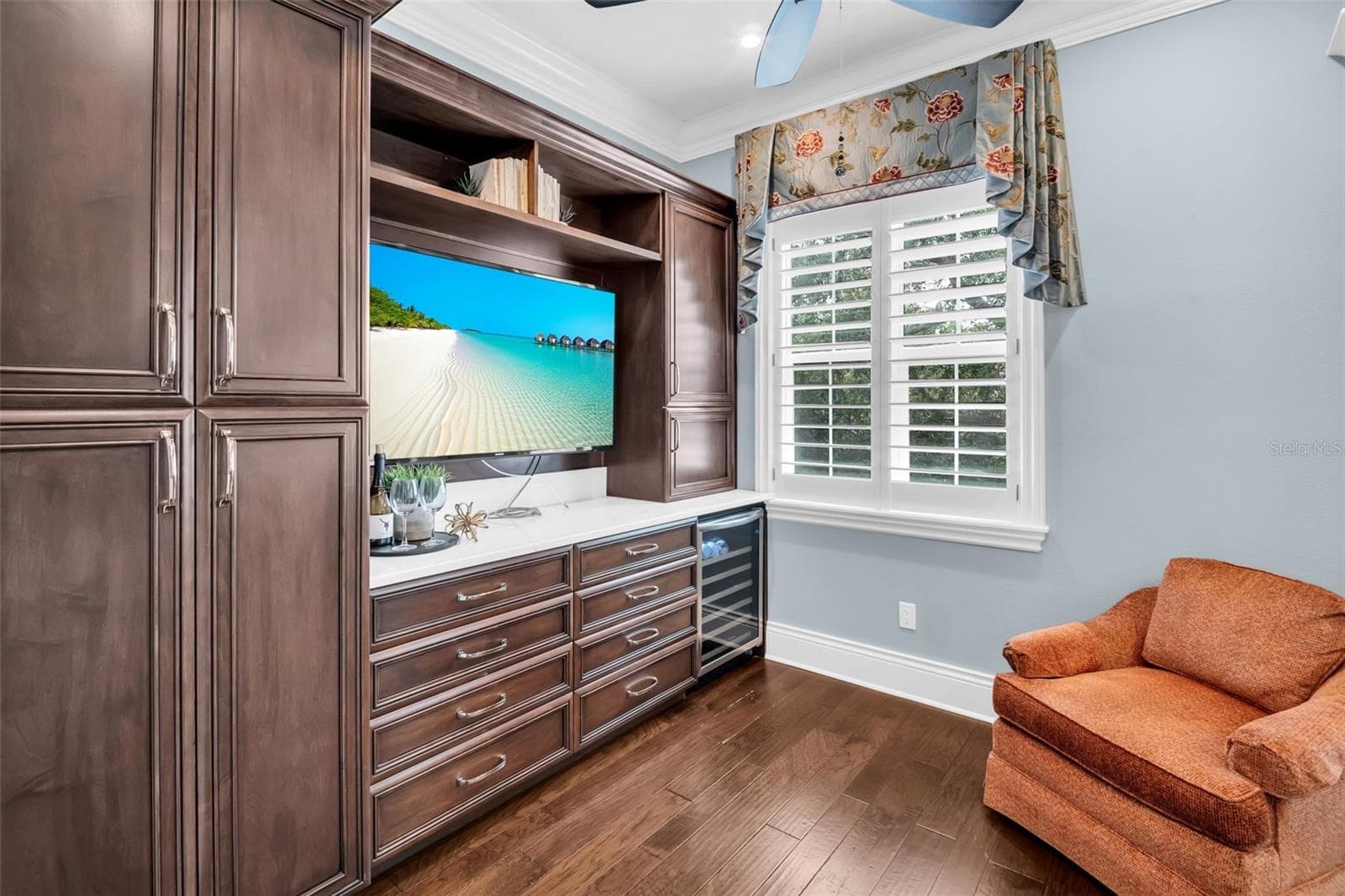 Primary bedroom relaxation - 500 BEACH DR NE, ST PETERSBURG