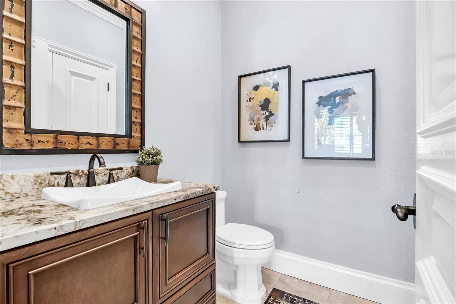 3rd level ensuite bath - 500 BEACH DR NE, ST PETERSBURG